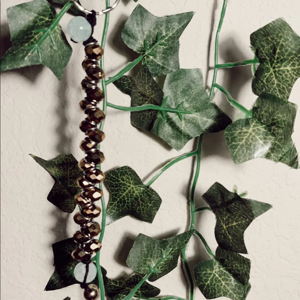 Sparkly Keychain! 🤍💸⚡️ - Picture 3 of 3